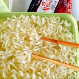 儿童吃火鸡面视频,小朋友的味蕾冒险记