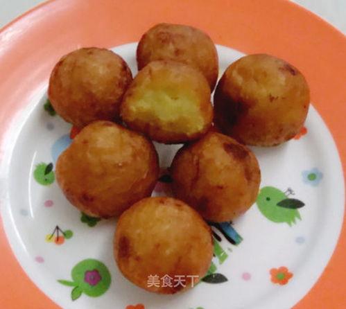 炸红薯丸子的做法视频,家常美味，简单易学的传统小吃制作教程